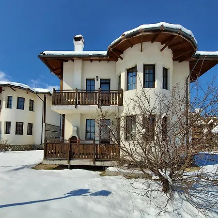 Two-bedroom In The Beautiful Pinerose Будинок відпочинку *